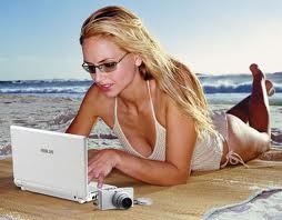 EEE pc1000he at the beach